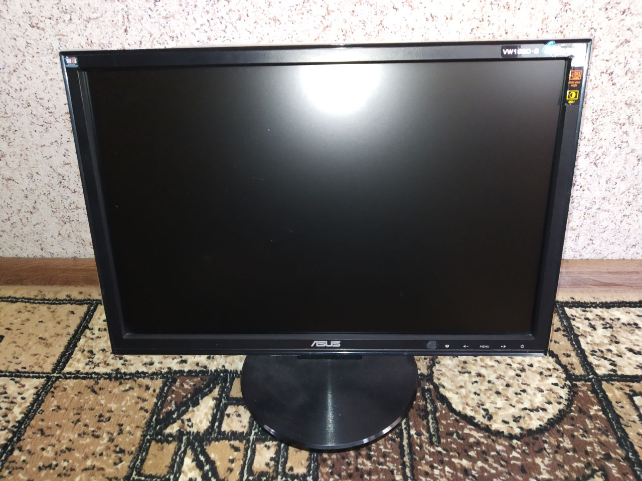 ЖК монитор 19" ASUS VW193D