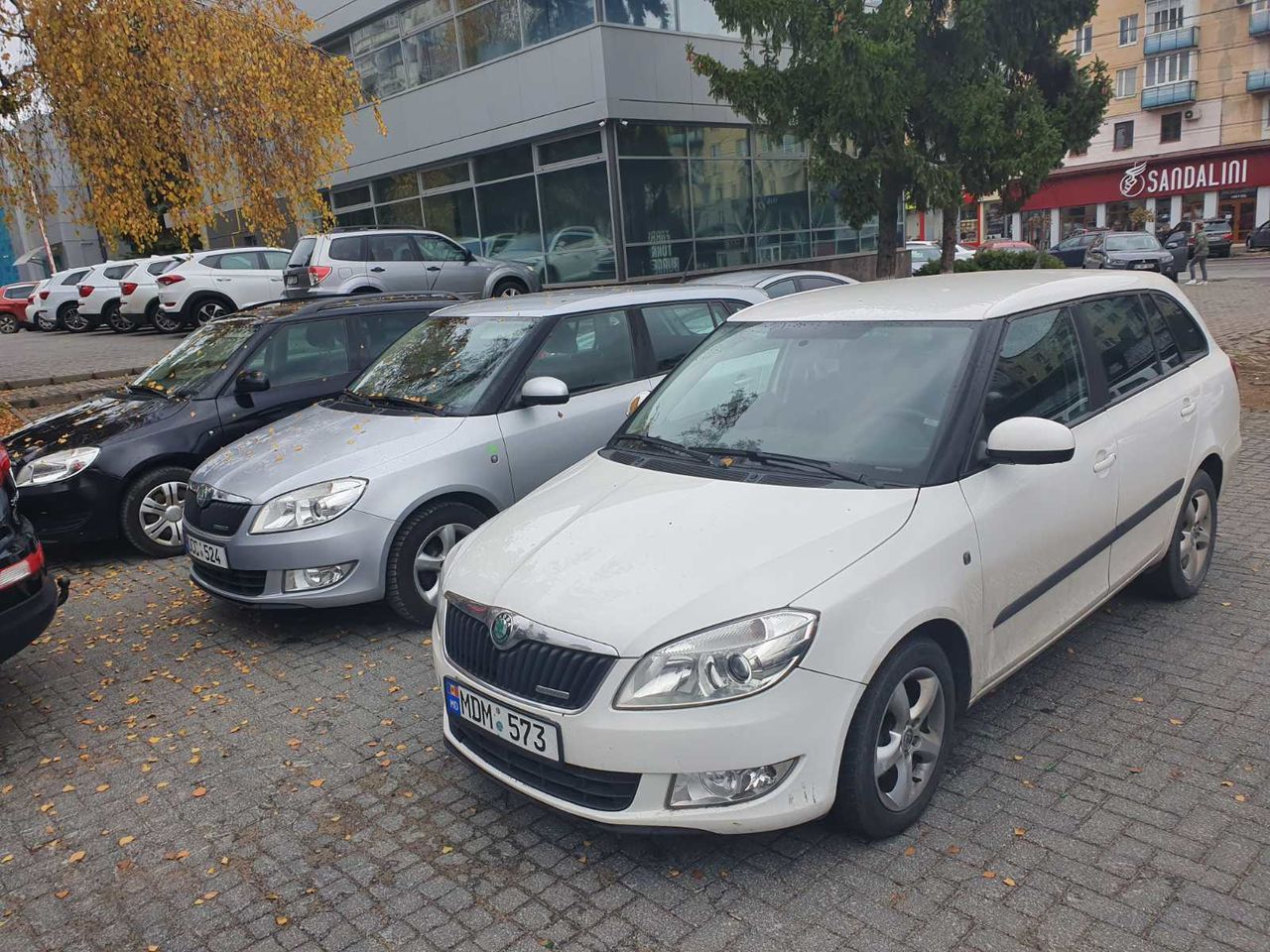 Прокат авто, аренда авто, chirie auto, rent a car.  24/24 фото 5