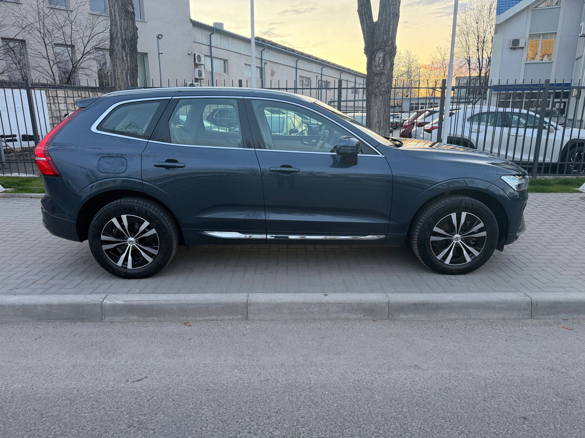 Volvo XC60 2021 photo 4