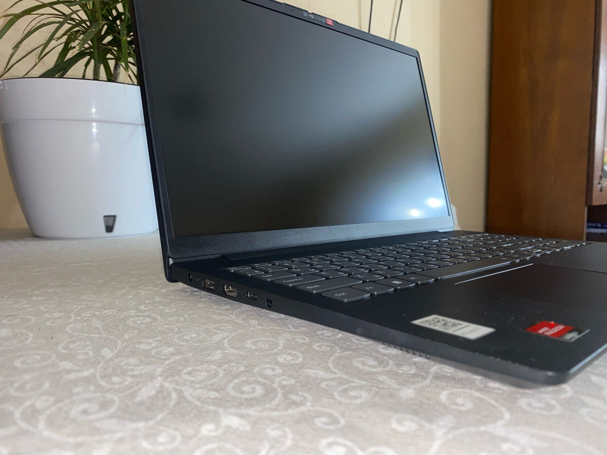 Lenovo V15 G2 ALC