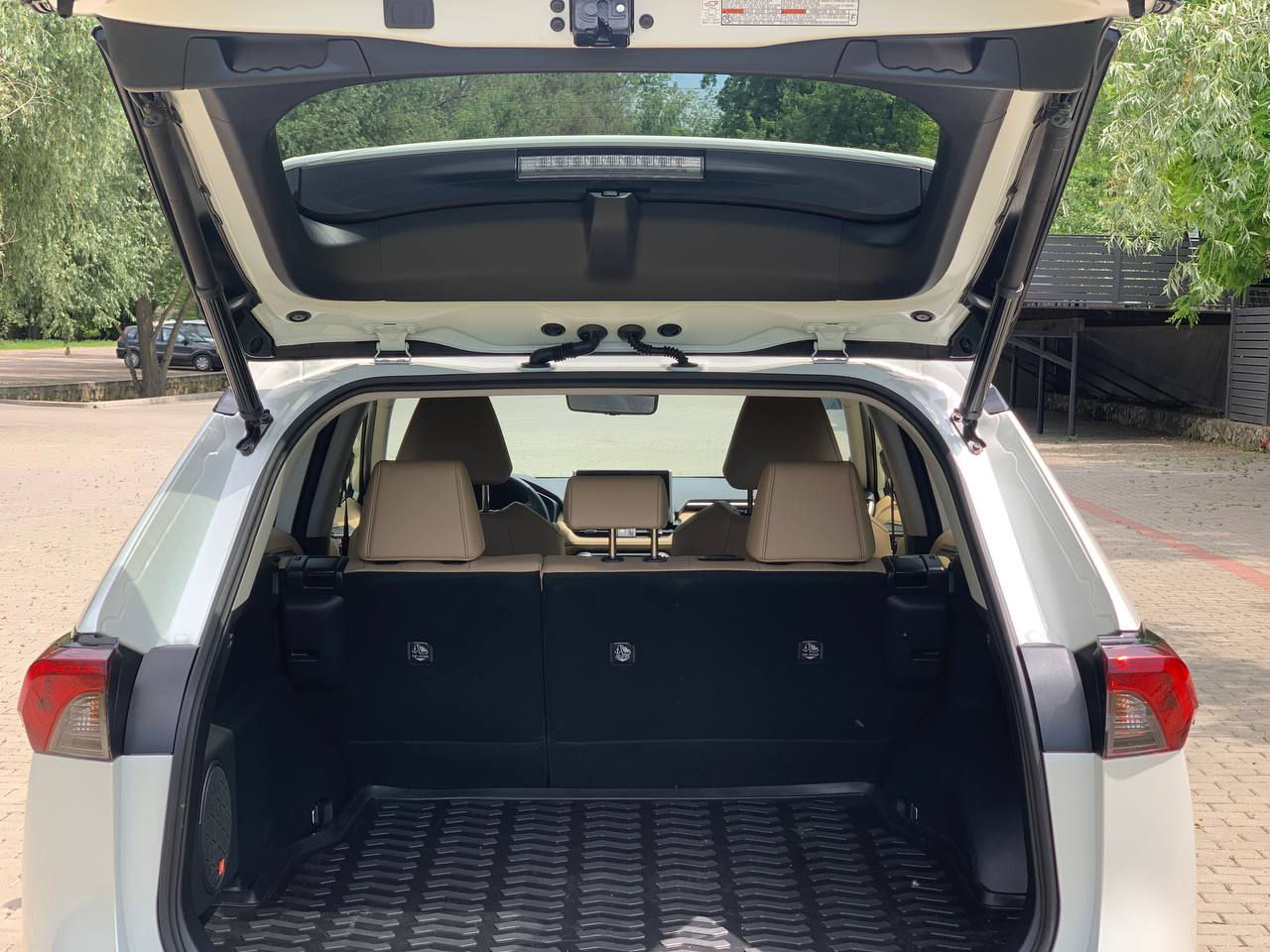 Toyota Rav 4 foto 5