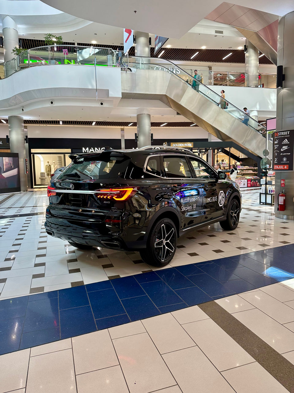 MG RX5 an. 2024 cu rulaj 1 km, Benzină, 16990