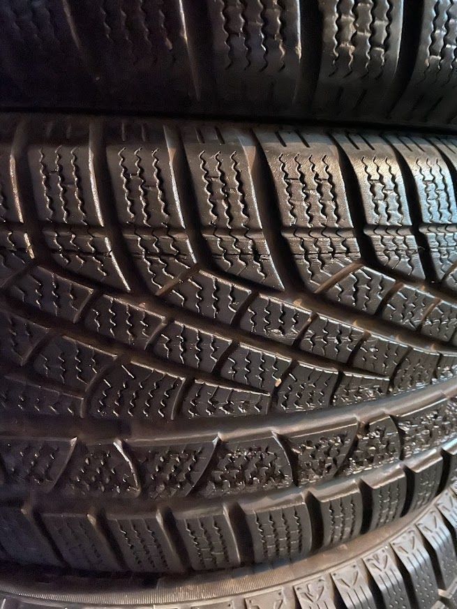 235 45 r17 Pirelli 95%