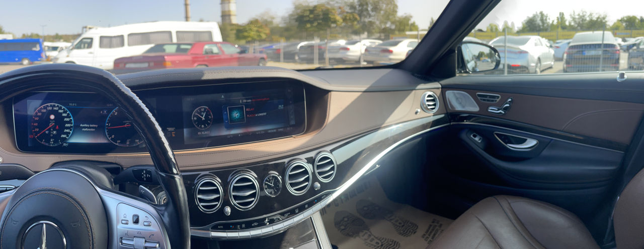 Mercedes S Class foto 16