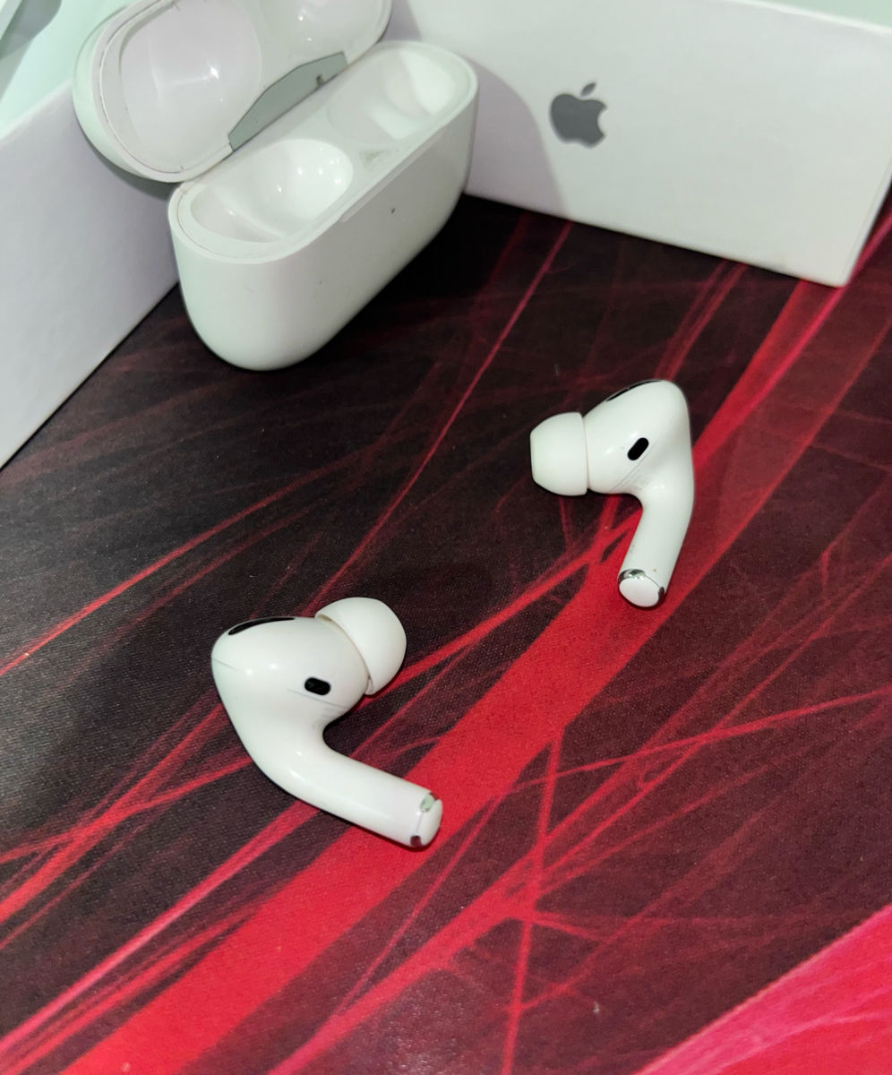 AirPods Pro, originale foto 1