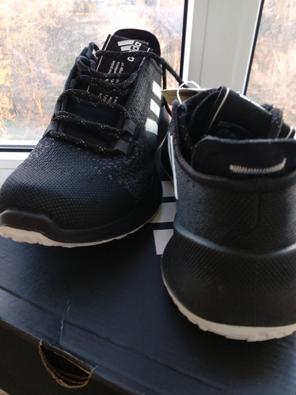 Adidas кроссовки фото 2