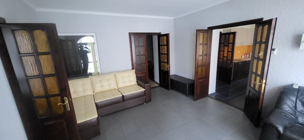 Apartament cu 3 camere, 125 m², Centru, Chișinău foto 7