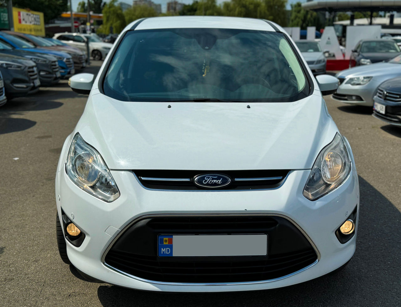 Ford Grand C-MAX foto 2