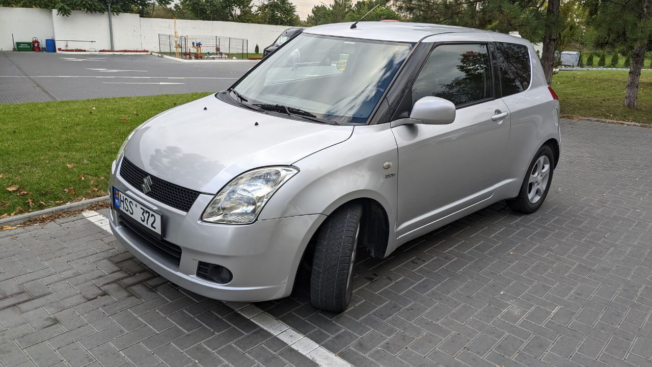 Suzuki Swift foto 2