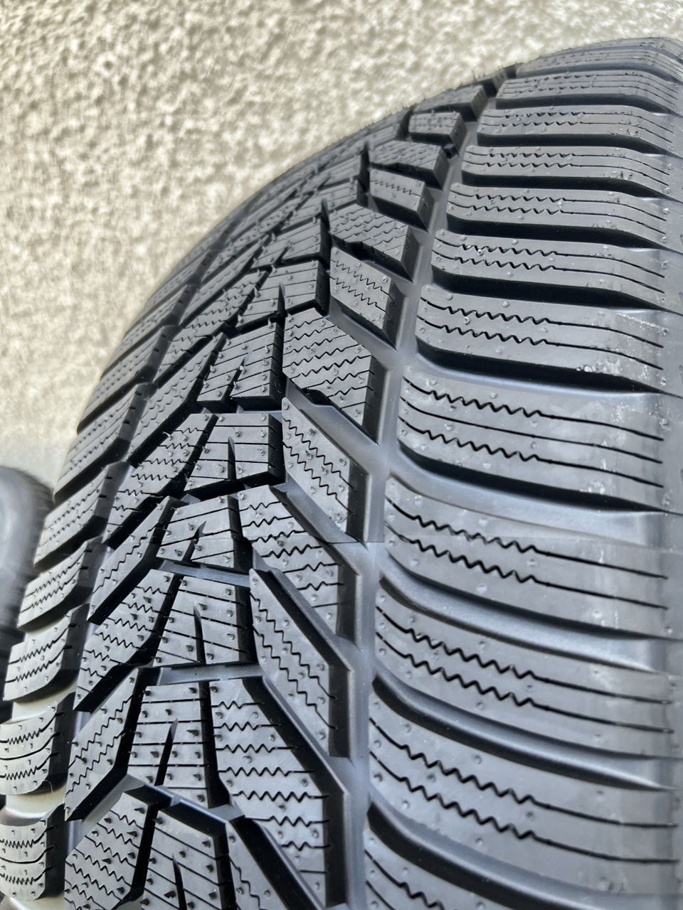 275/55 R19 Hankook Icept Evo3 Winter/ Доставка, livrare toata Moldova foto 4