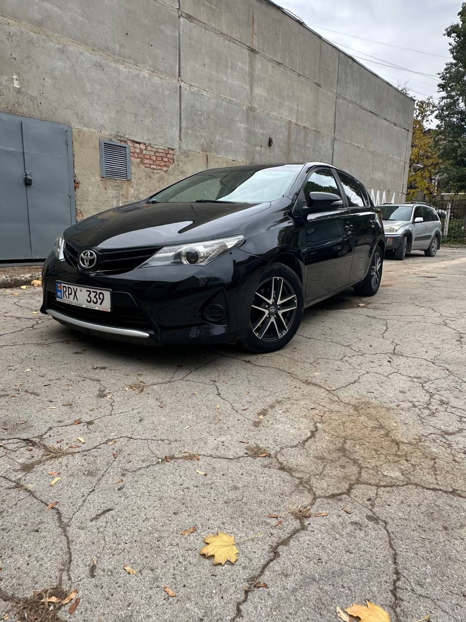 Toyota Auris foto 0