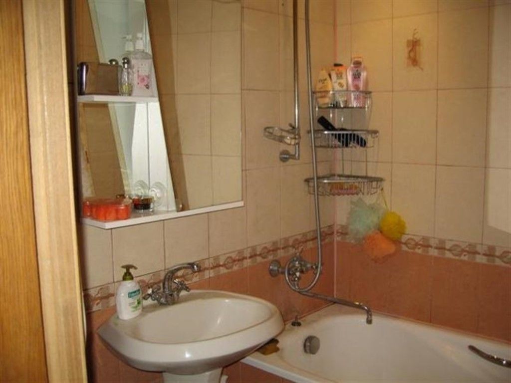 Caut urgent gazdash pe timp indelungat, intr-un apartament in Centru foto 2