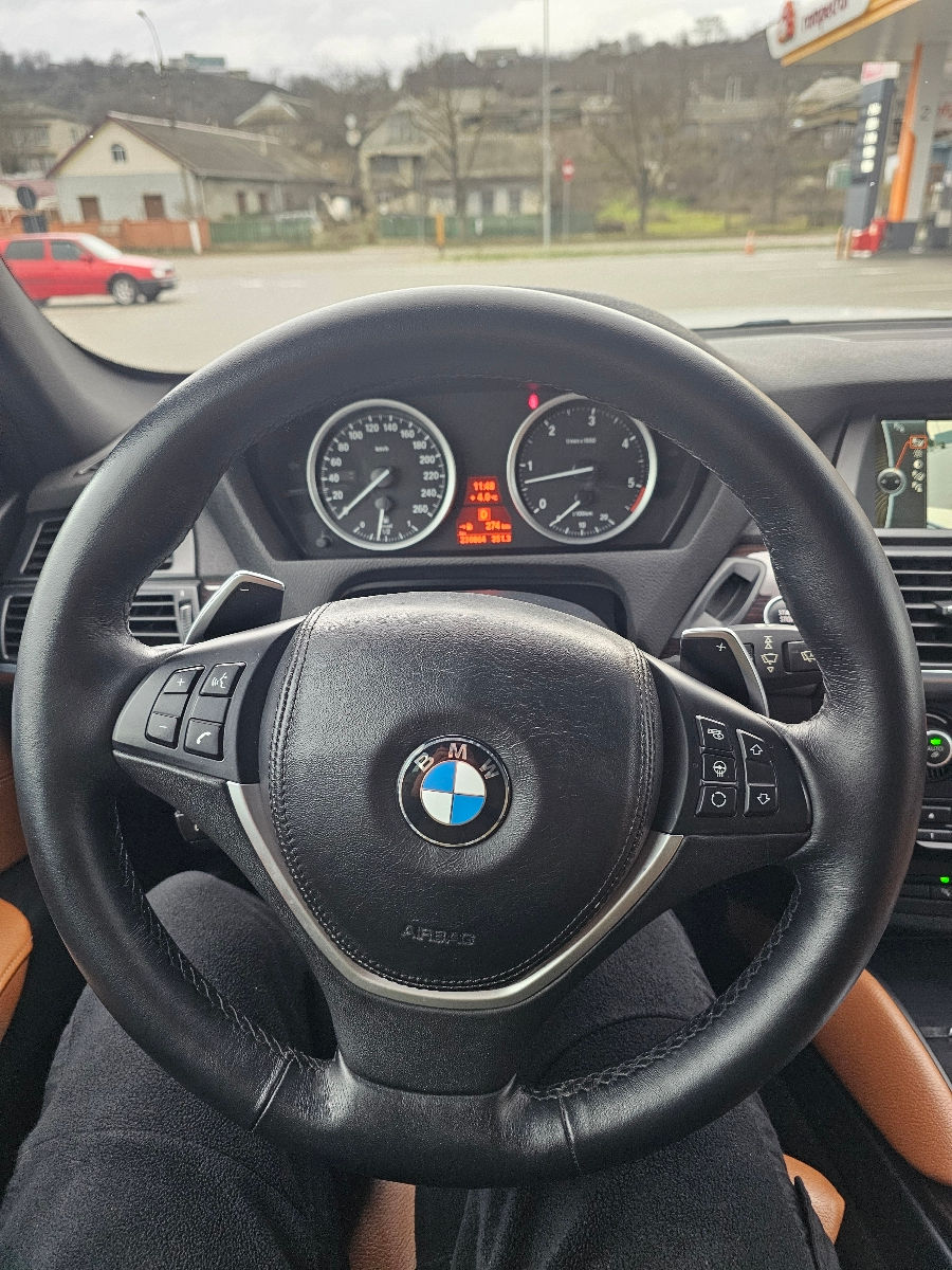 BMW X6 foto 4