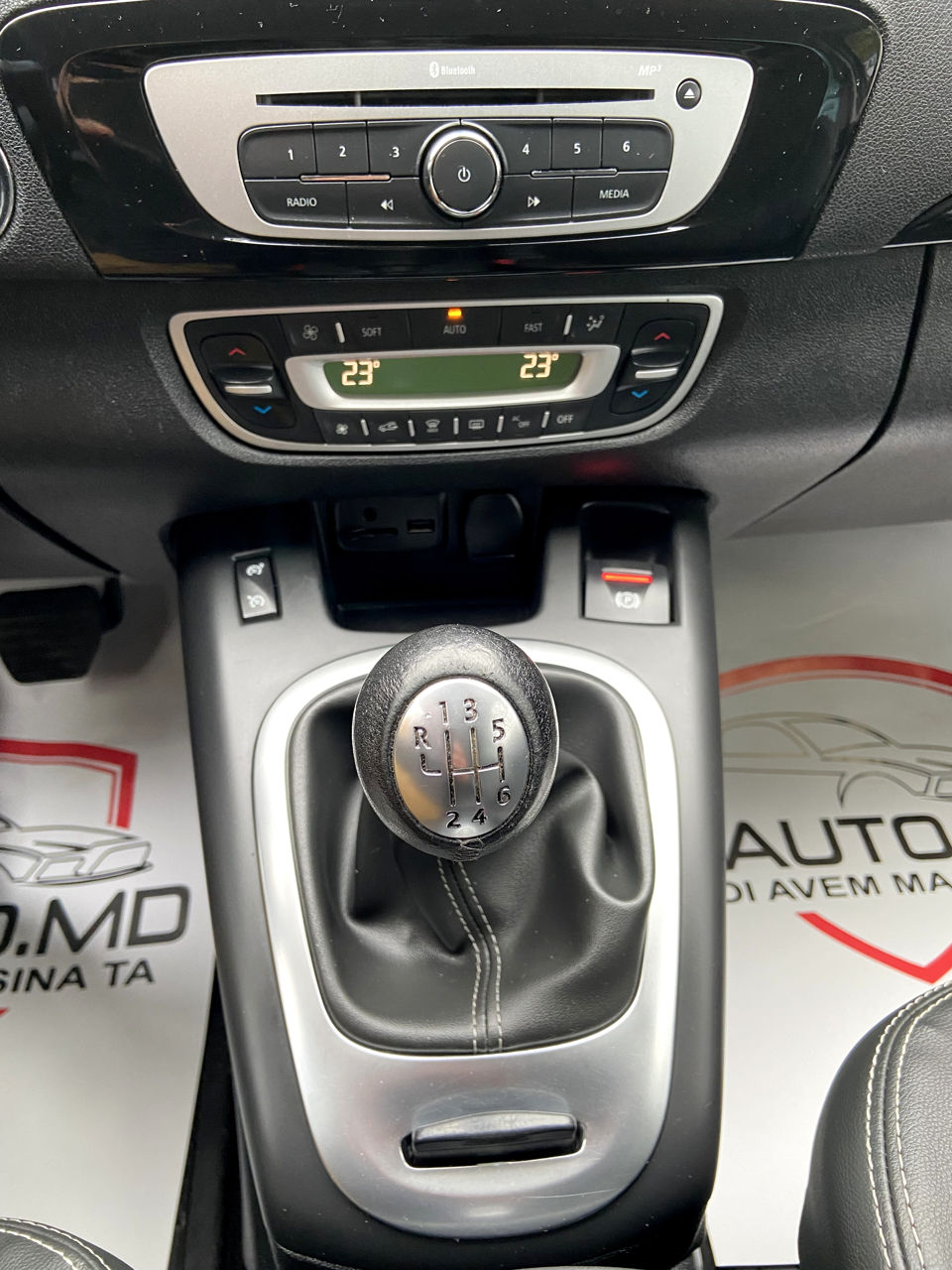 Renault Grand Scenic foto 12