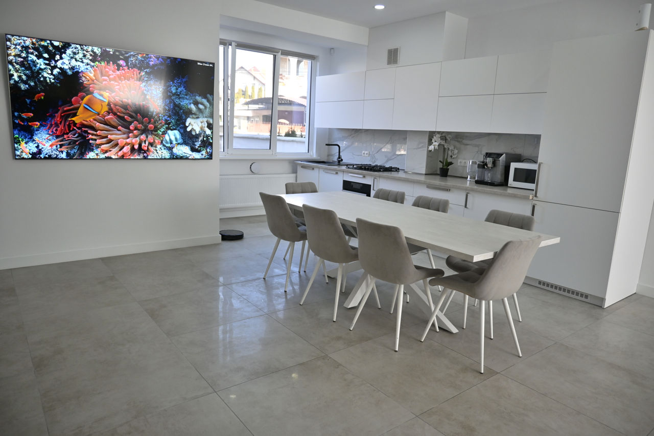 Ofer casa de lux in chirie pe termen scurt direct de la proprietar minim 3 zile. foto 0