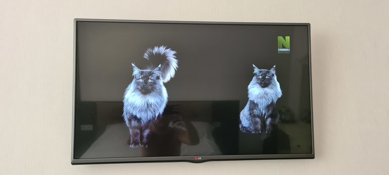 Urgent LG mare LED Smart 3D Youtube diagonala 108cm foto 4