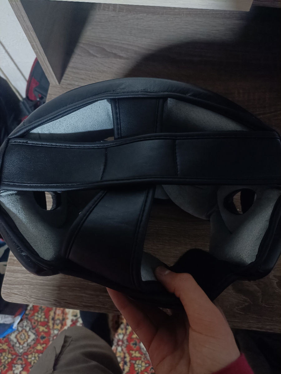 Vând echipament sportiv din piele,pentru box, kikboxing  фото 3