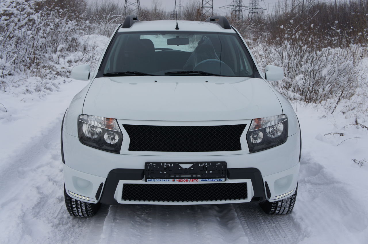 Защита заднего бампера от царапин для Dacia Duster 2010 - 2018 foto 5