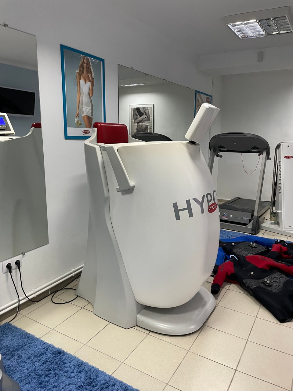 Продается действующая студия вакуумных тренажеров Hypoxi и электромиостимуляцией   Miha Bodytec foto 0