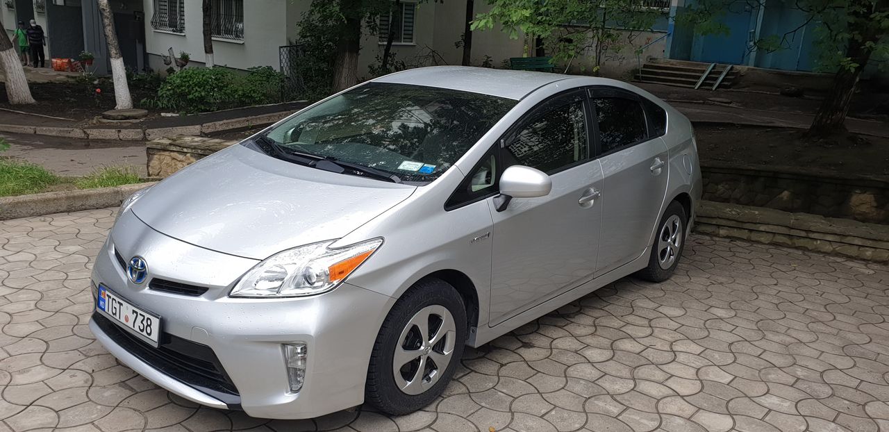 Chirie auto 24/24  Chisinau Botanica foto 1