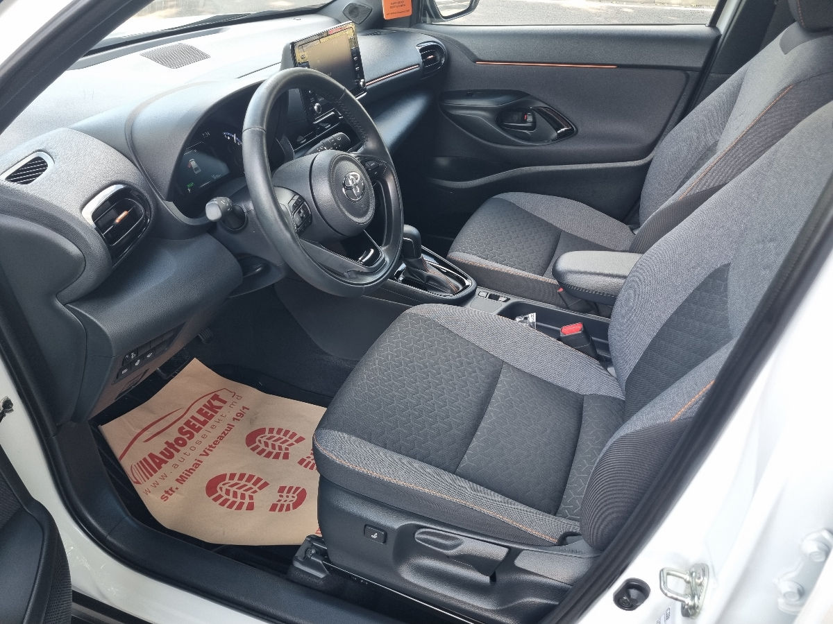 Toyota Yaris Cross 2023 photo 9