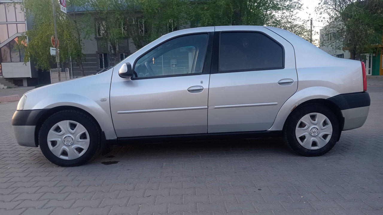 Dacia Logan foto 3