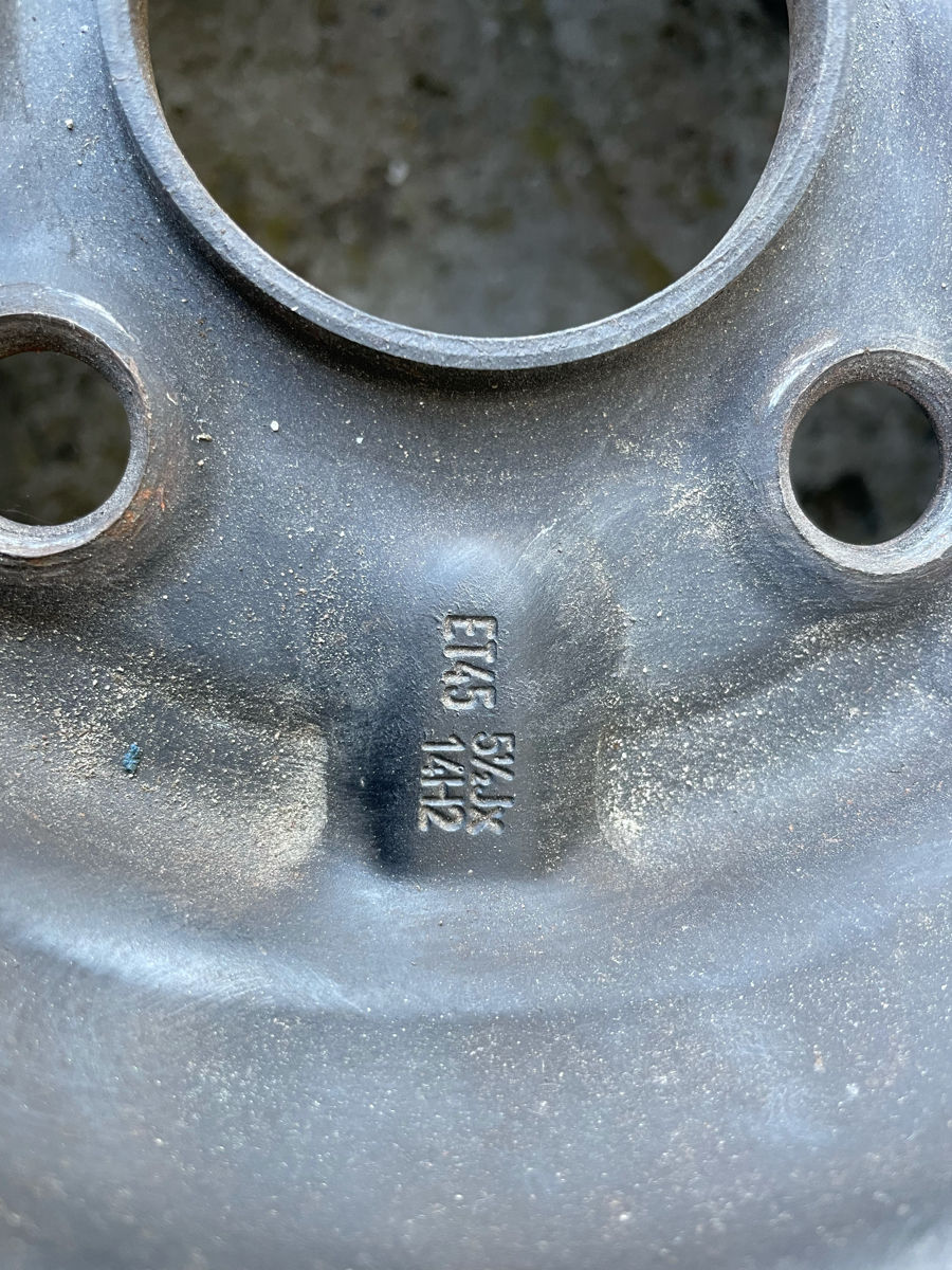 4*100 r14