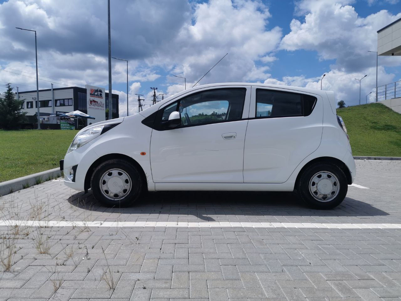 Chevrolet Spark foto 0