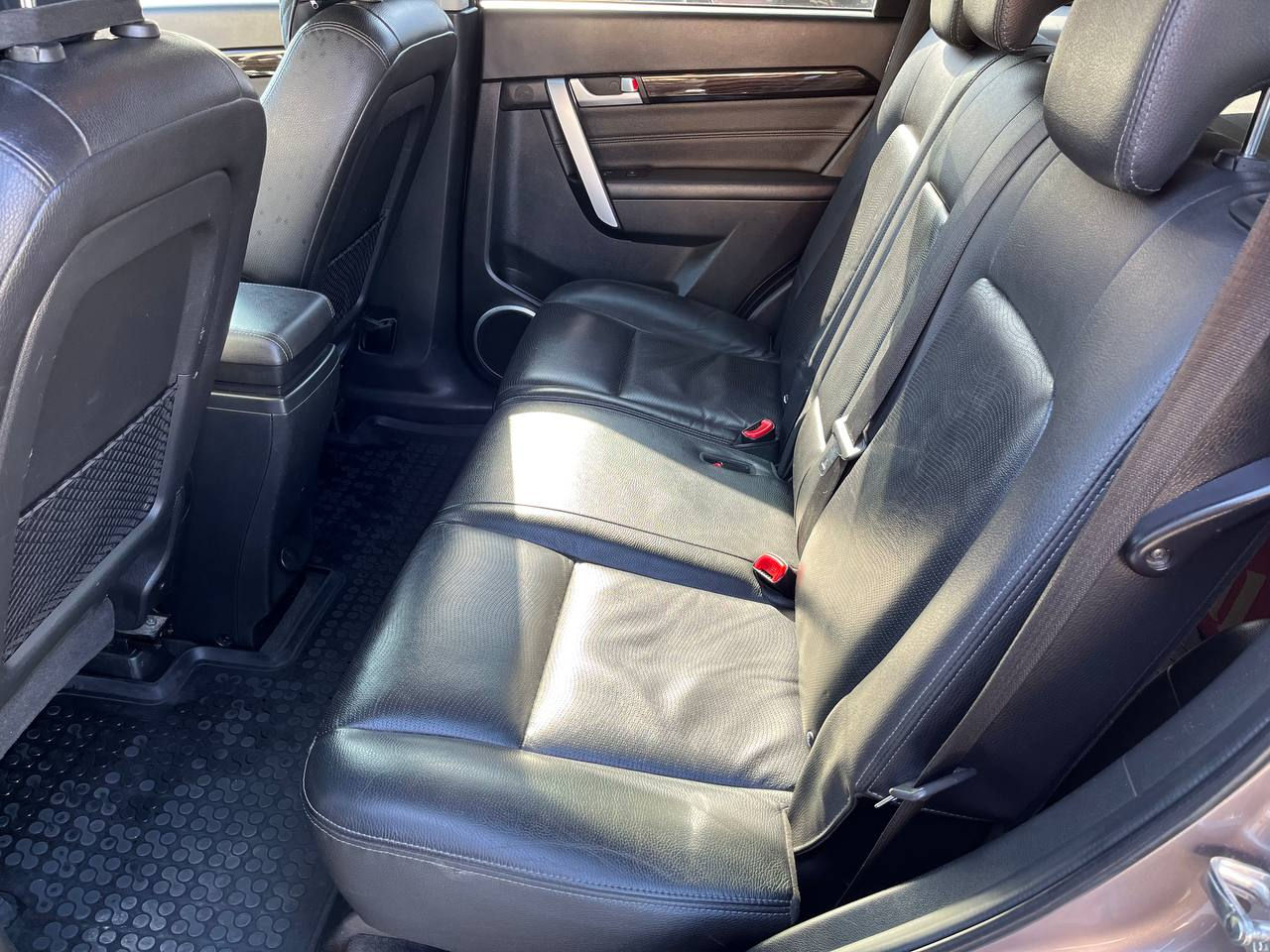 Chevrolet Captiva фото 17