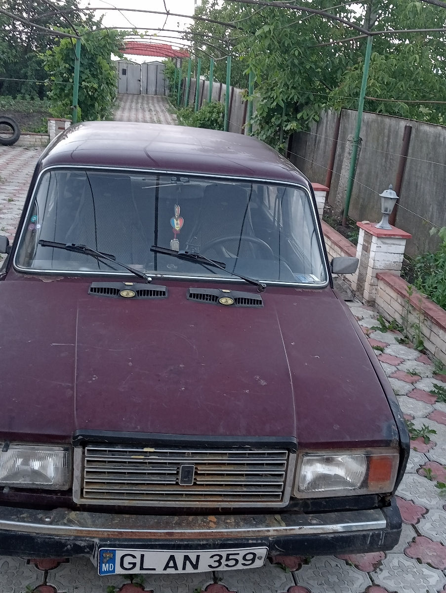 Lada / ВАЗ 2107 foto 1