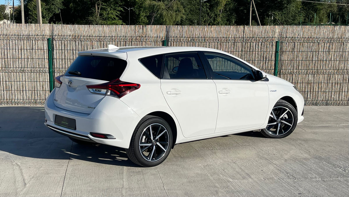 Toyota Auris foto 4