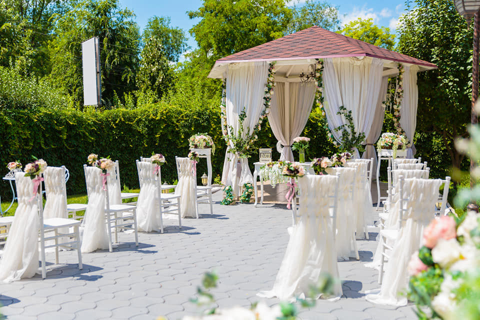 Scaune chiavari(tiffany) in stoc foto 5