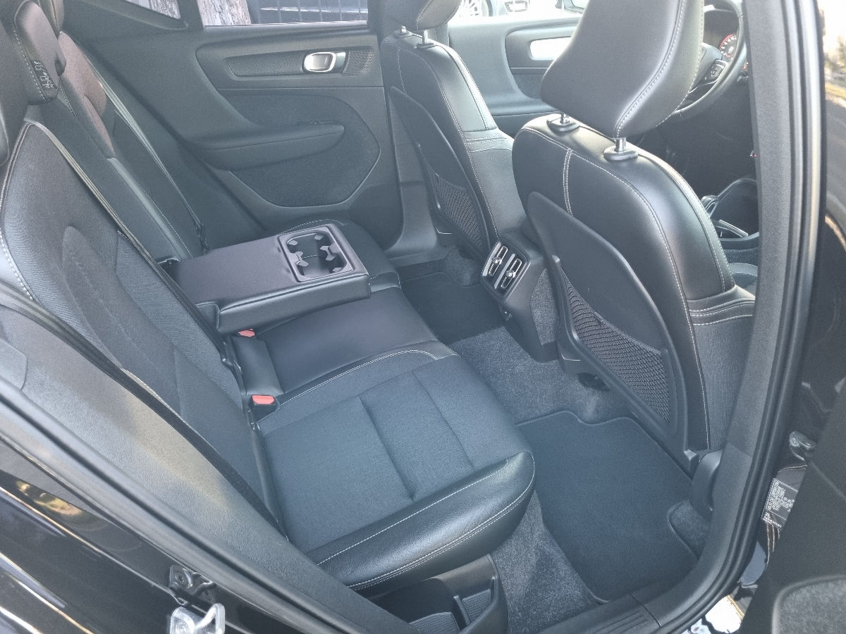 Volvo XC40 2019 photo 17