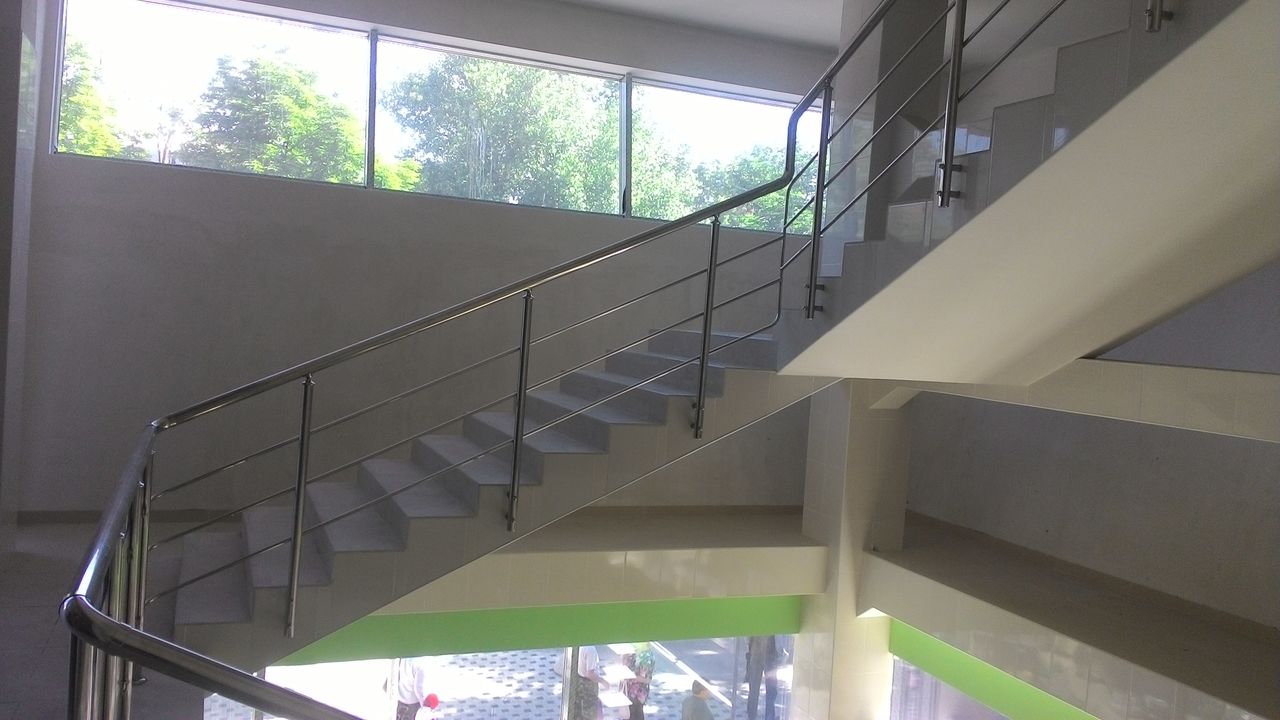 Перила из нержавейки , стекла и плексиглас  !!!  Balustade din Inox , Sticla , Plexiglas foto 9