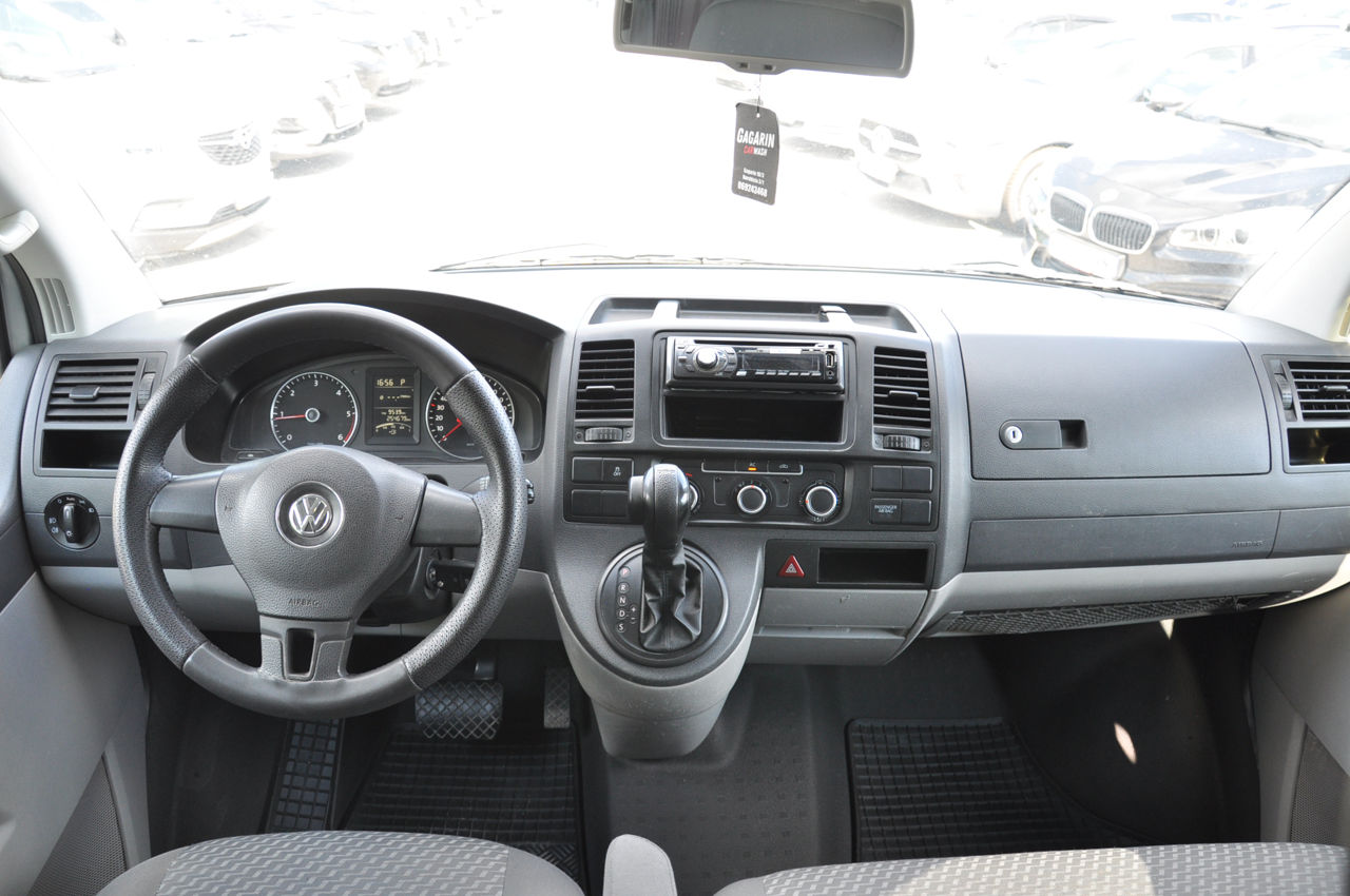 Volkswagen Transporter фото 11
