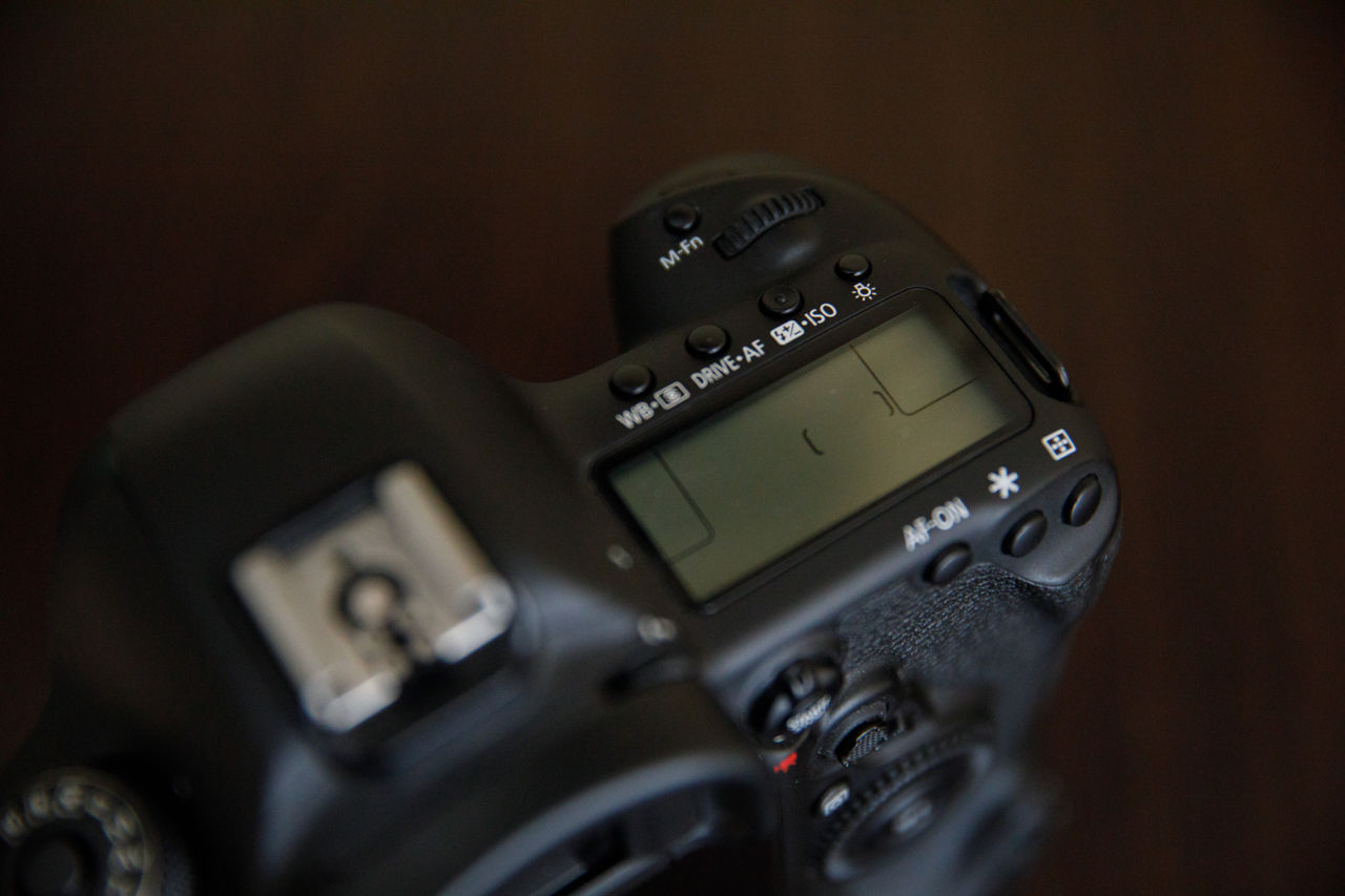 Canon 5D Mark IV  foto 3