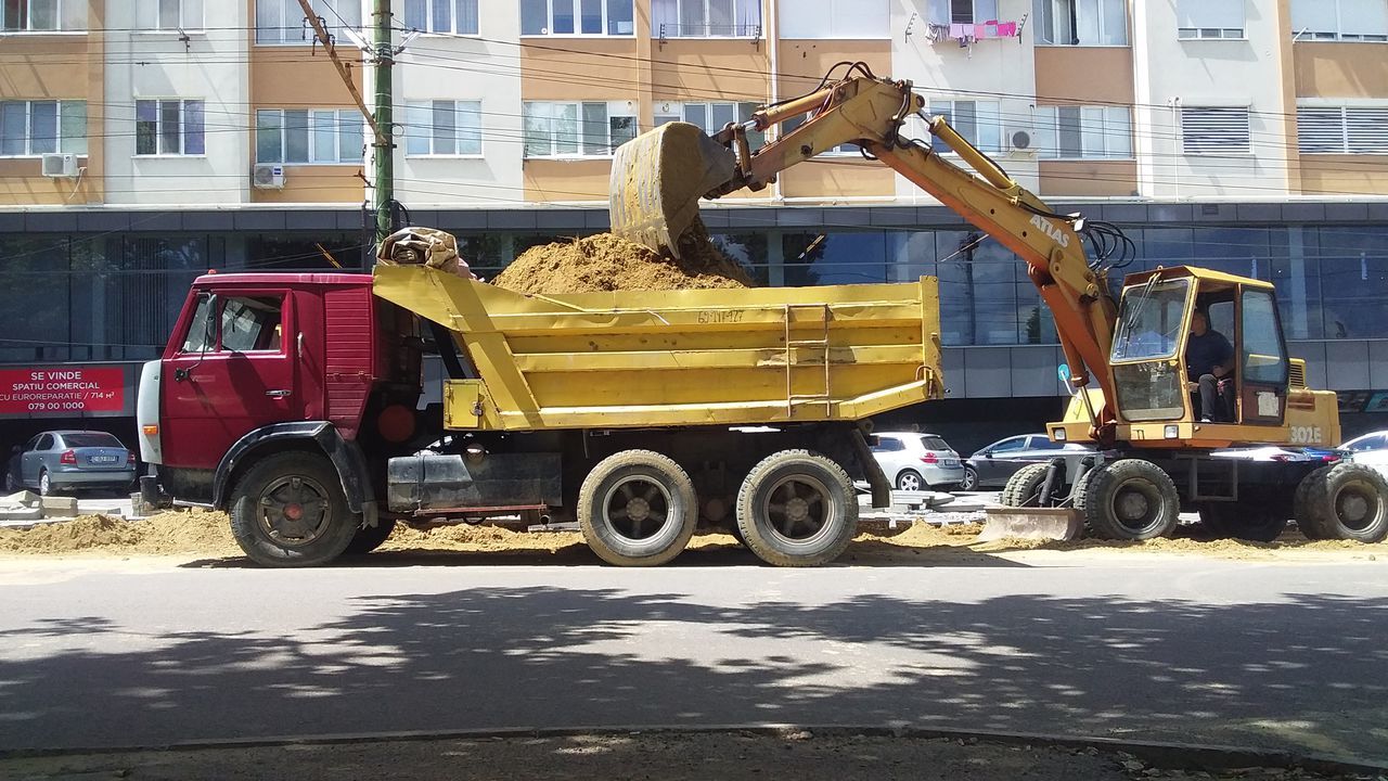 Servicii  excavator foto 0