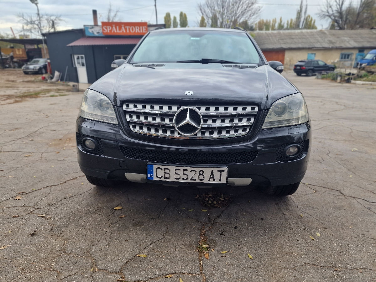 Mercedes M Class foto 1