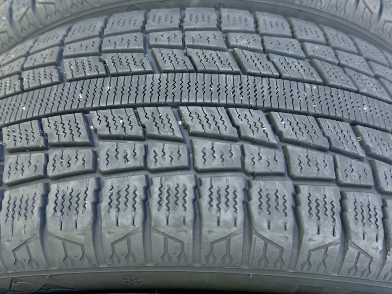Anvelope  215/55/R18 фото 2