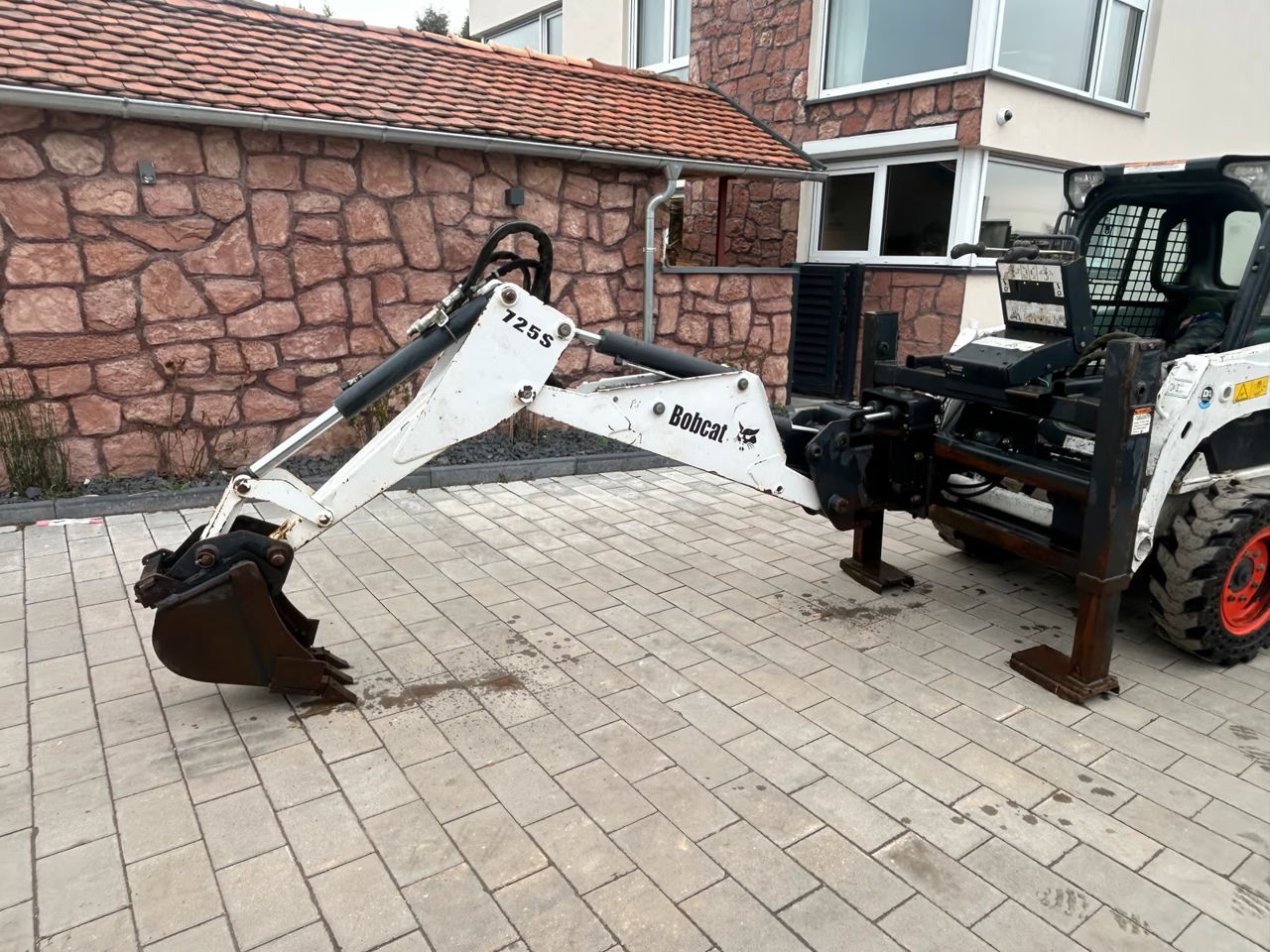 Экскаватор Bobcat 725S на мини-погрузчик с бортовым поворотом фото 2