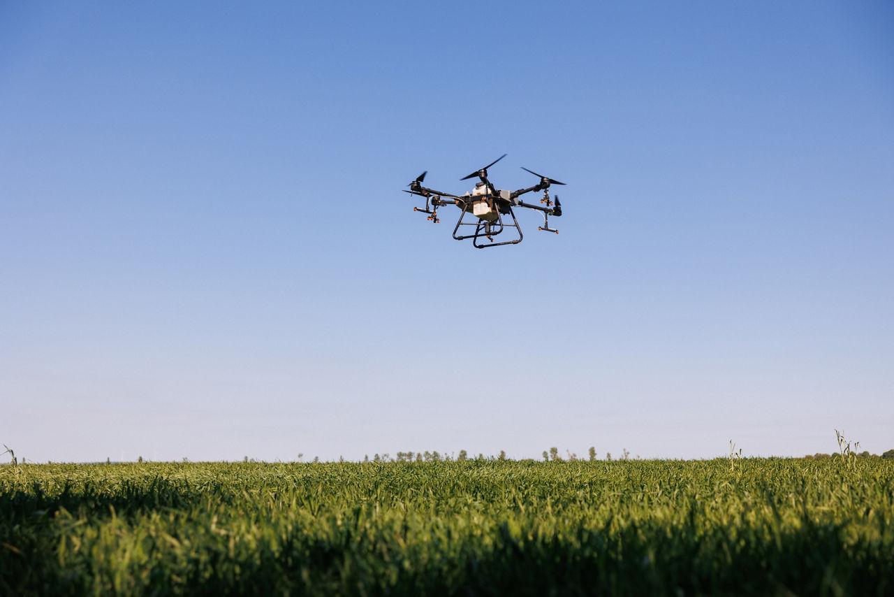 Stropire Agricolă Profesională cu Drone Agricole/ Профессиональное Опрыскивание Полей Агро Дронами  foto 10