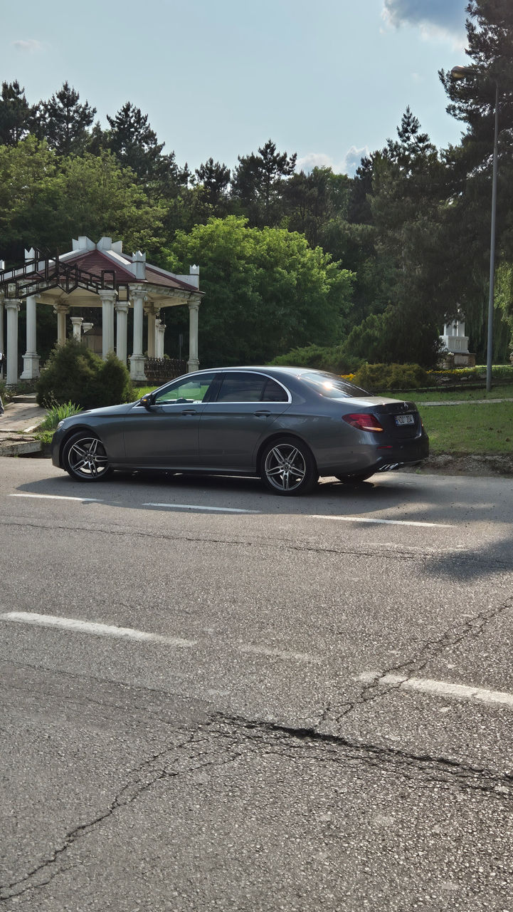 Mercedes E-Class foto 6