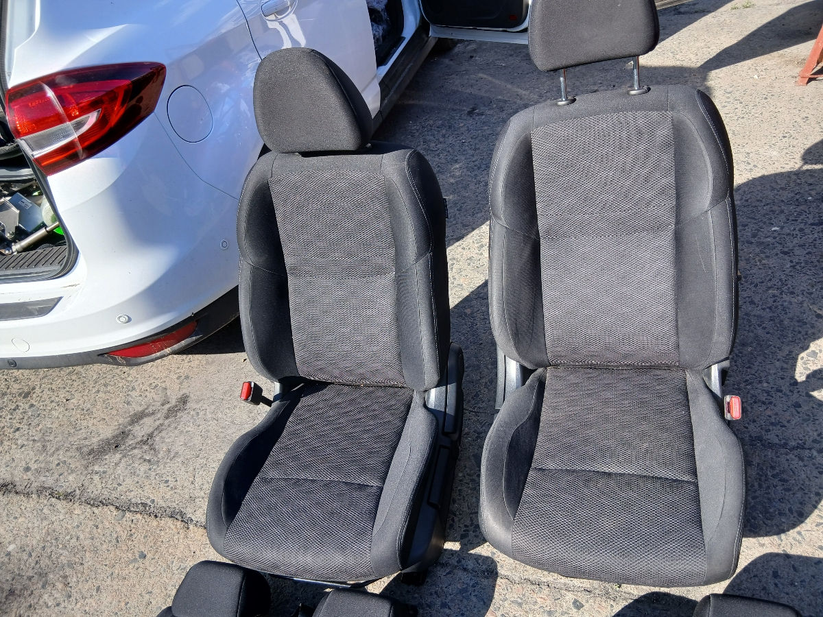 Salon Nissan Qashqai J11 foto 3