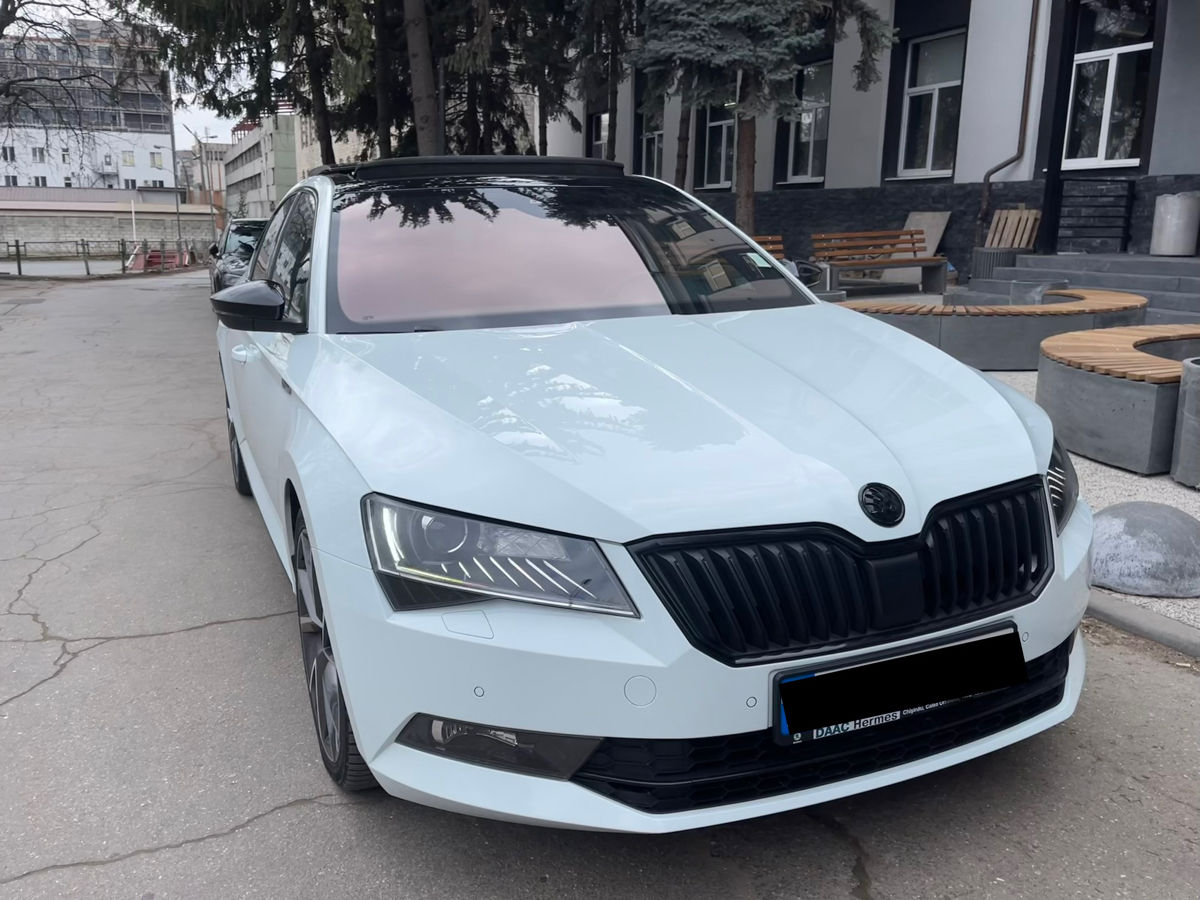 Skoda Superb foto 9