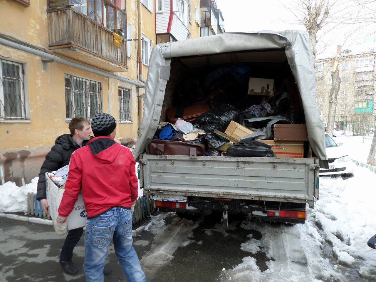 Бельцы. вывоз и вынос строительного мусора. хлама. ненужных вещей + грузчики. foto 5
