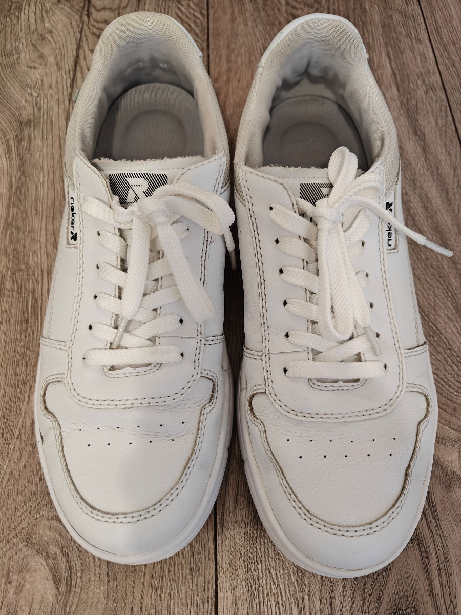 Adidași albi Rieker - 549lei foto 1