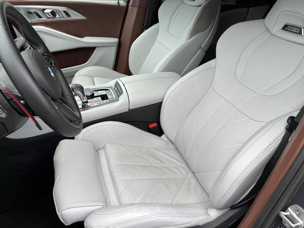 BMW XM foto 7