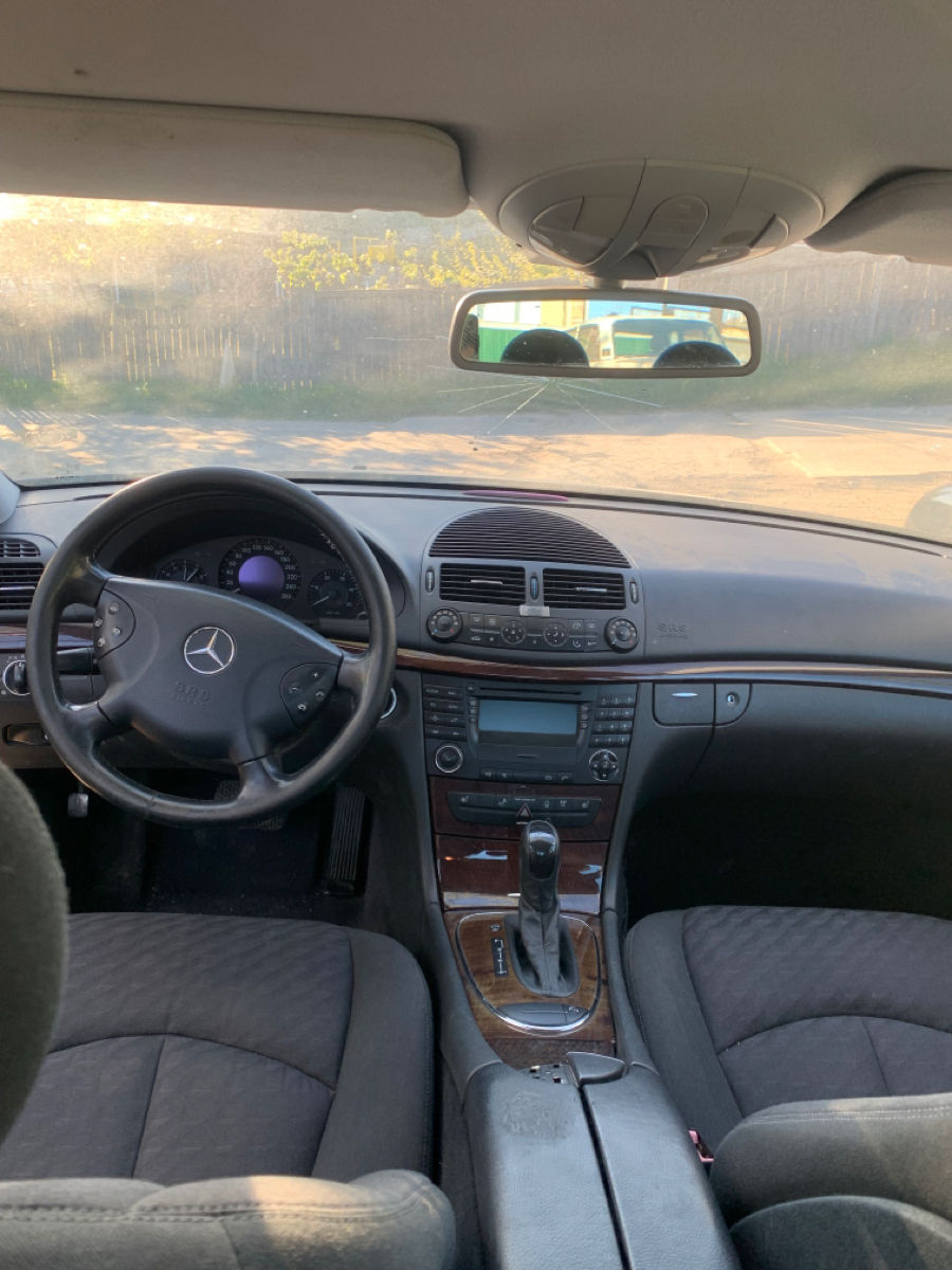 Mercedes Benz w211 foto 6