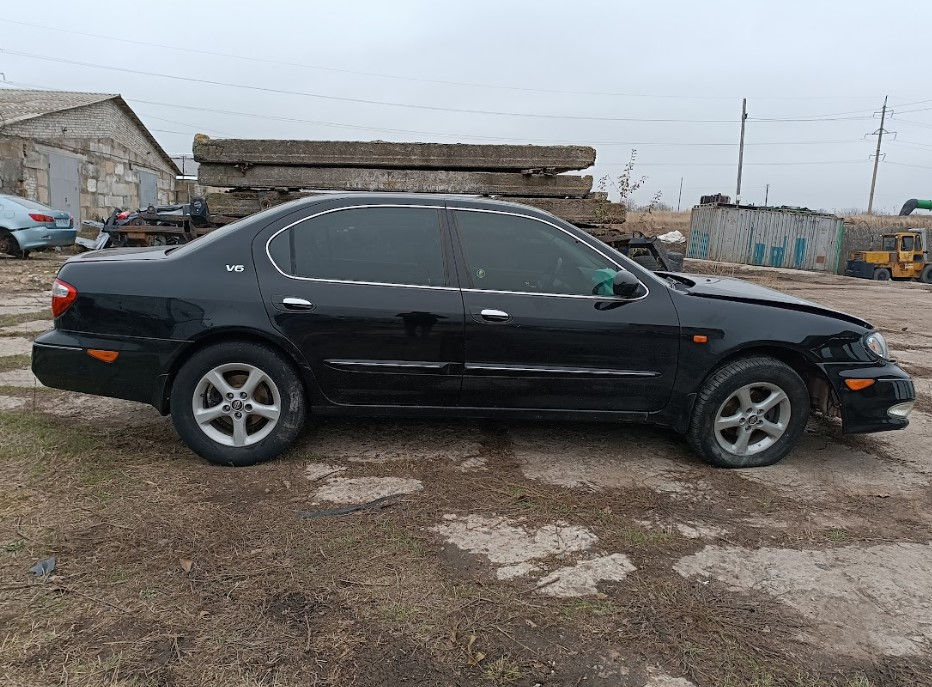 Разборка Nissan Maxima A33 3.0 VQ30DE (мотор коробка крыло капот бампер дверь салон) фото 1