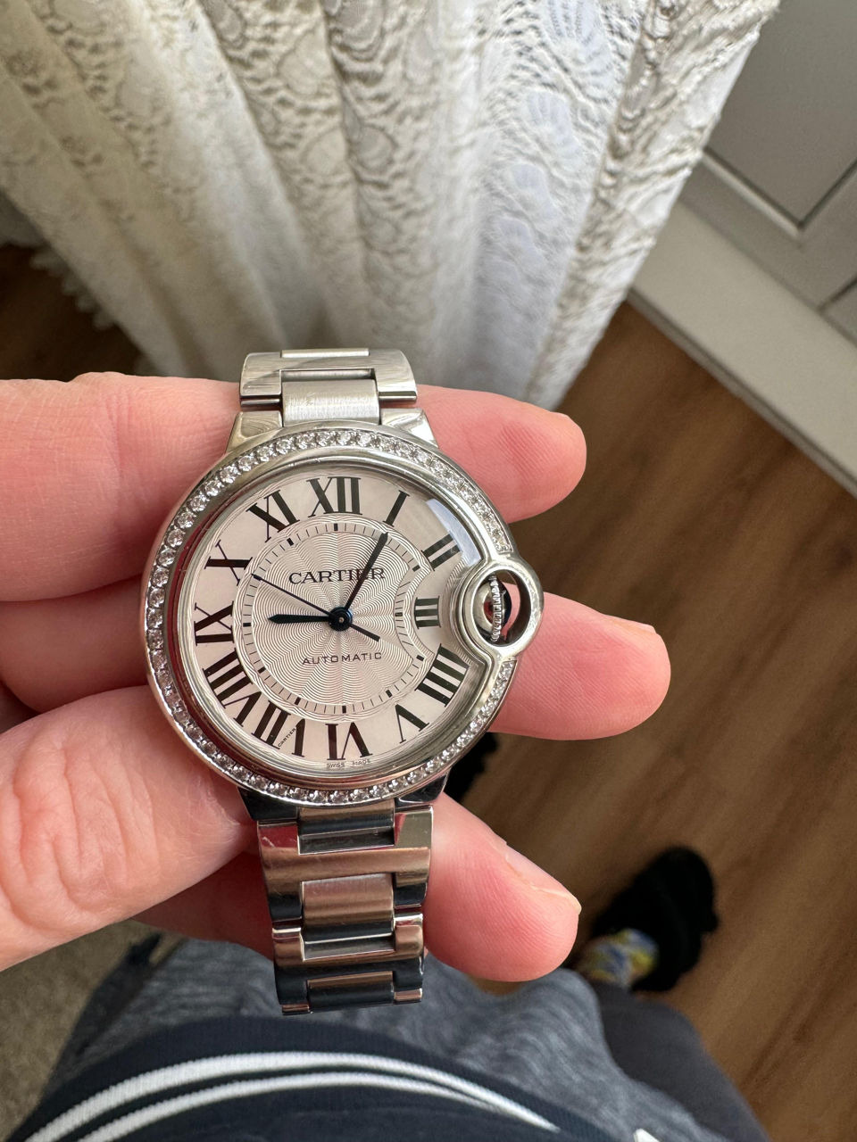 Женские часы Cartier Ballon Bleu с бриллиантами фото 1